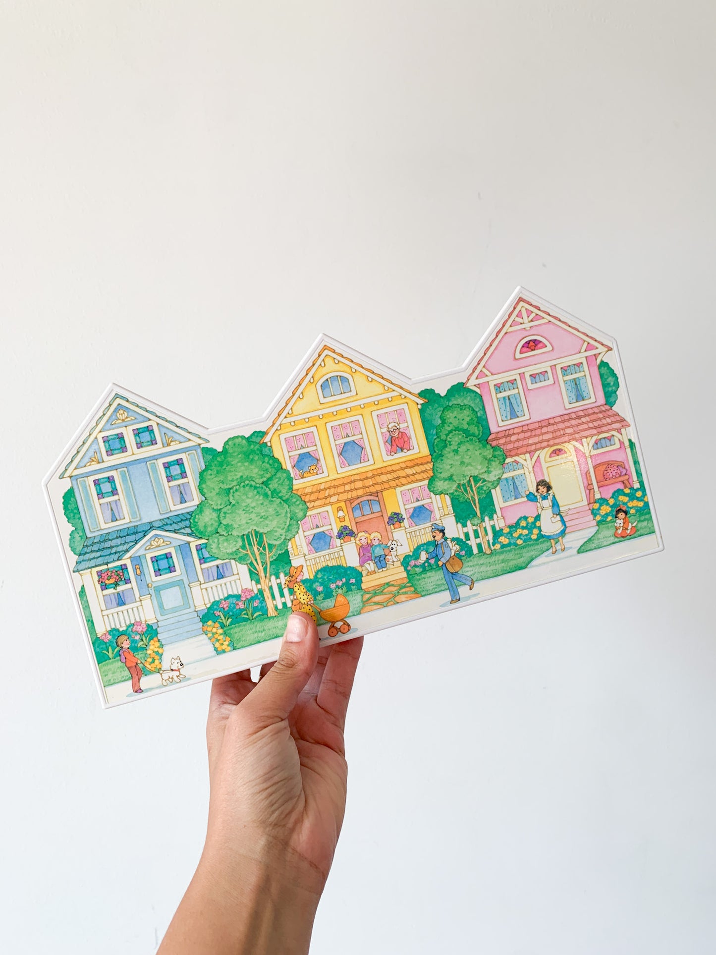 Vintage Neighborhood Organizer