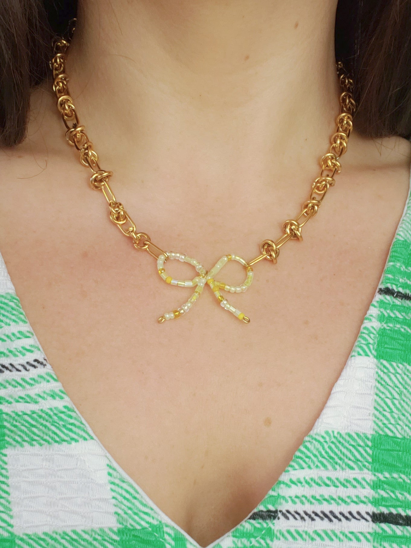 beaded bow necklace