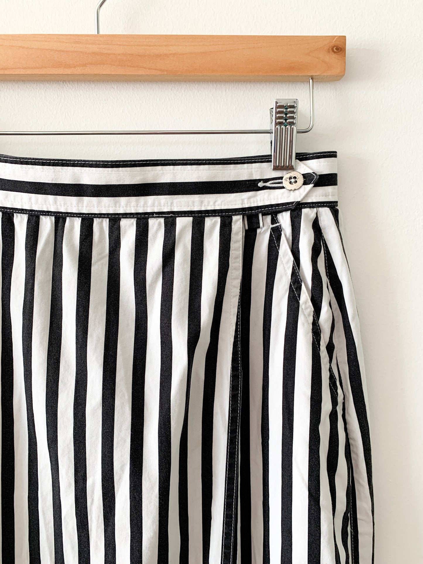 Liz Sport B+W Stripe Skirt