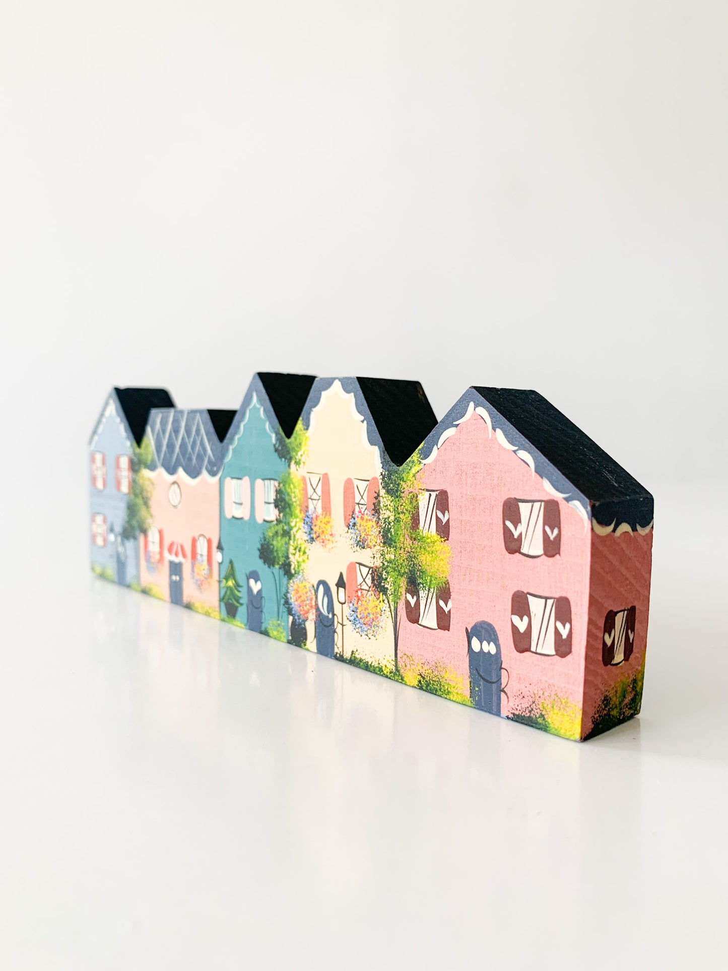 c.1982 Small Wooden Row of Houses