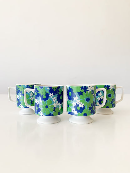 Retro Daisy Mugs, set of 4.