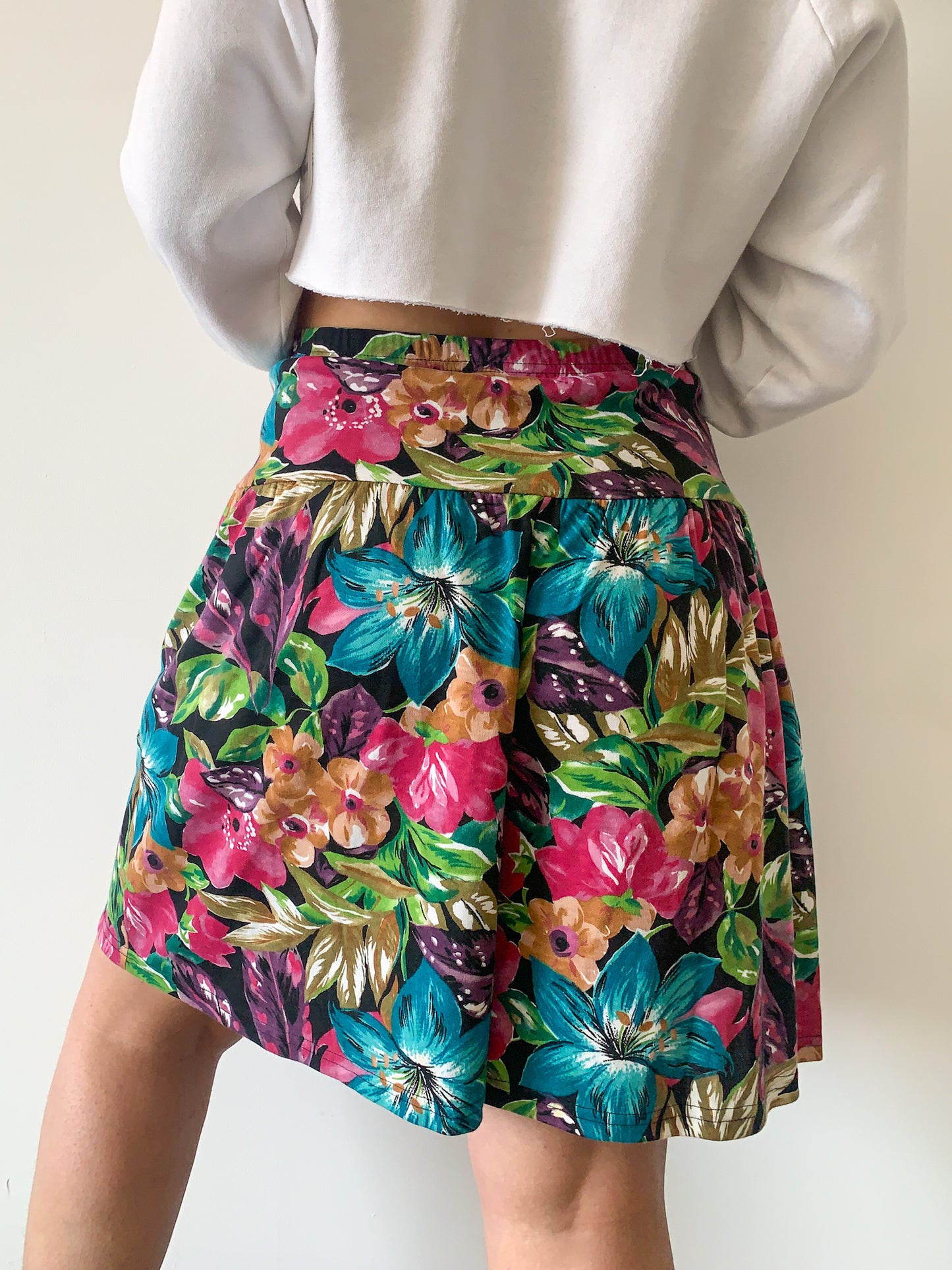 80s Drop Waist Floral Short