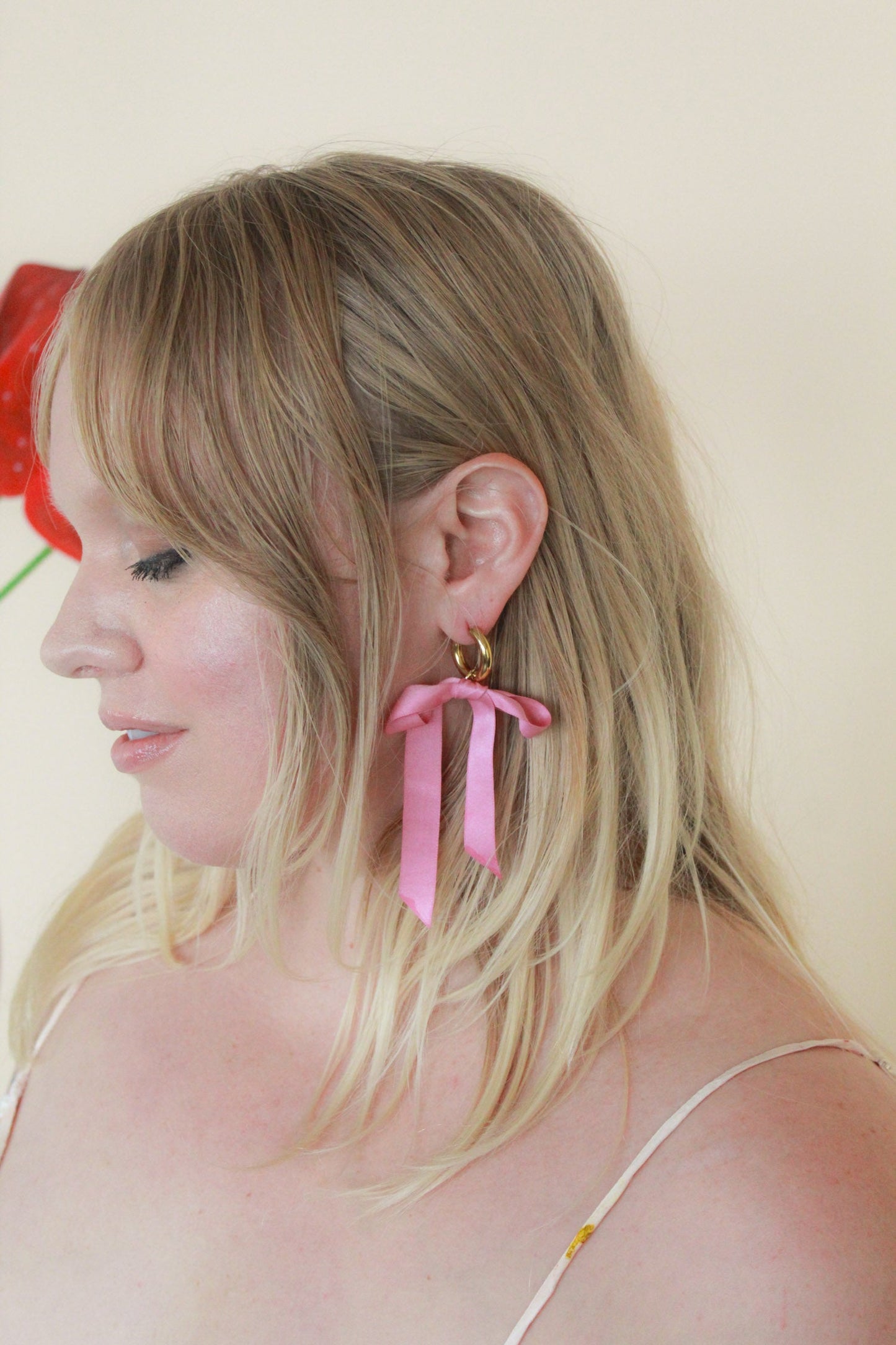 Short Silk Bow Earrings - Pink